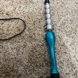 BED HEAD ROCK N ROLLER CLAMP FREE 2 IN 1 CURLING WAND
